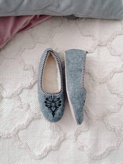 Felt Black Embroidered Handmade Ballerina Slippers 1