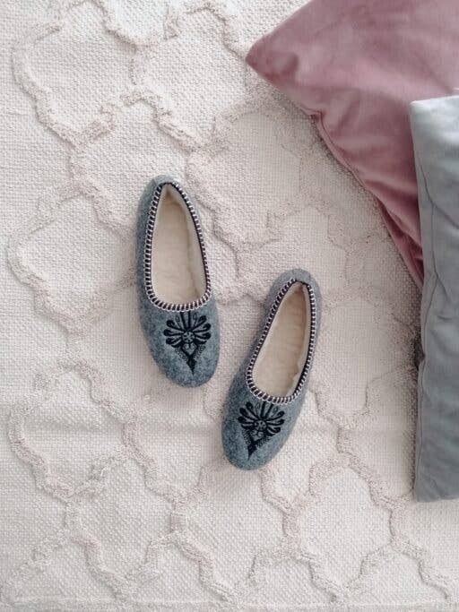 Felt Black Embroidered Handmade Ballerina Slippers 1