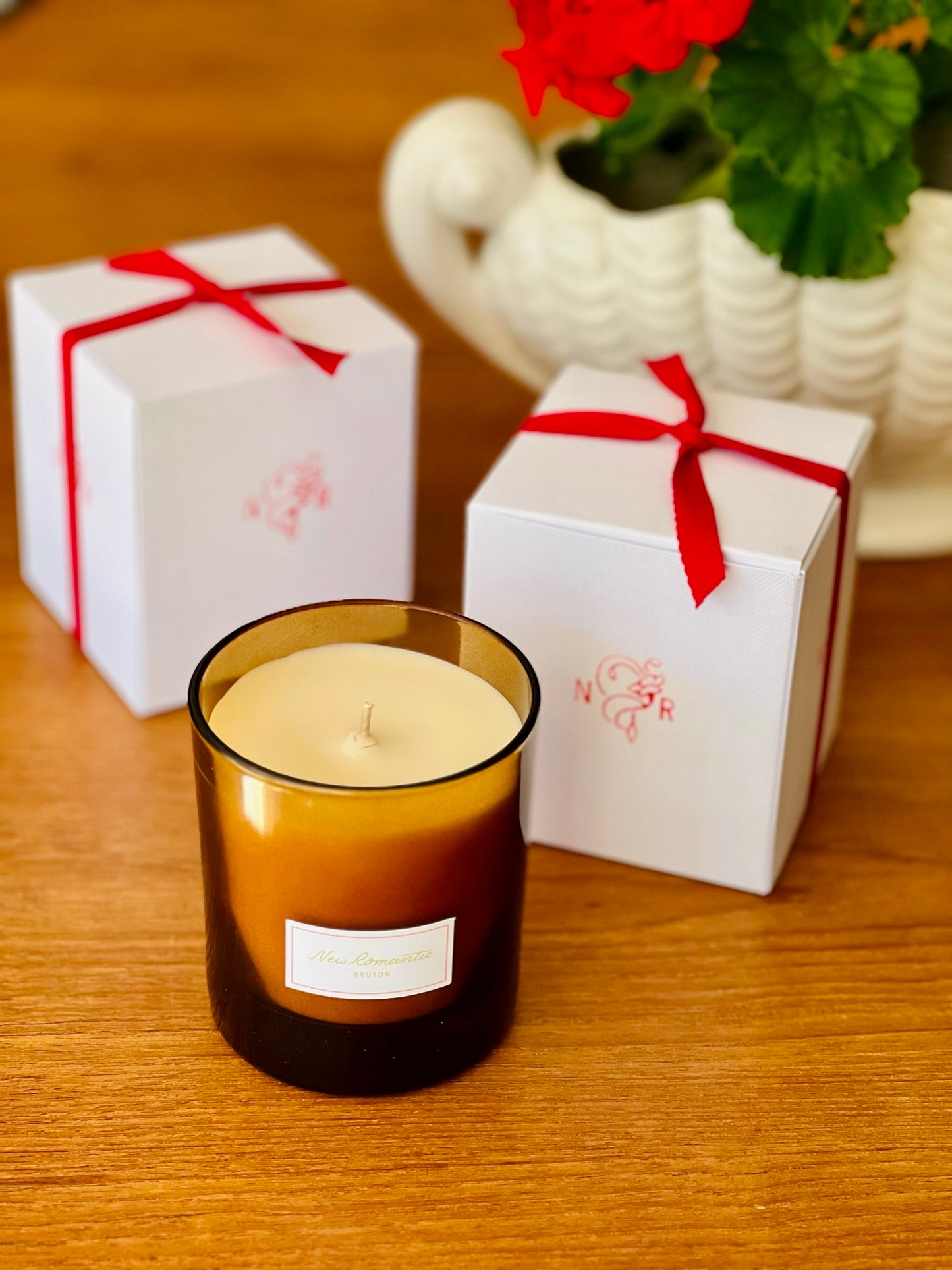 Sandalwood Candle | New Romantic