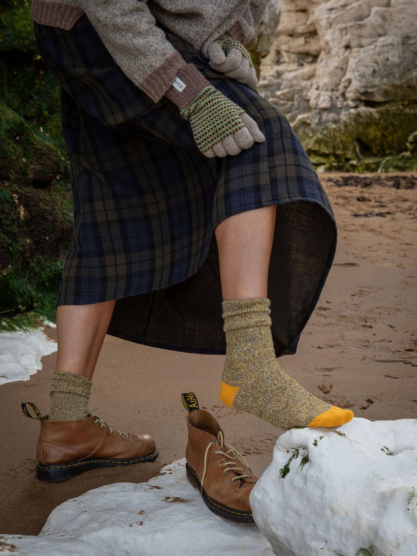 Fine Merino Wool Socks | Dark Yellow Marl
