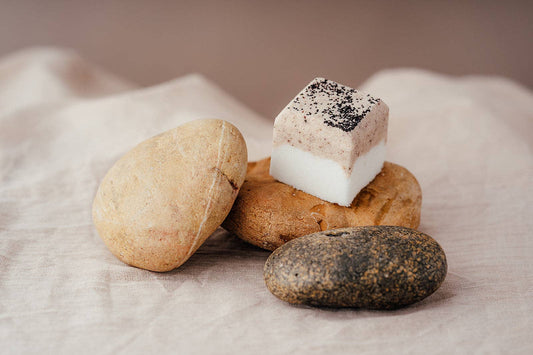 Grounding Bath Block - Rose Geranium/Bergamot/Clove