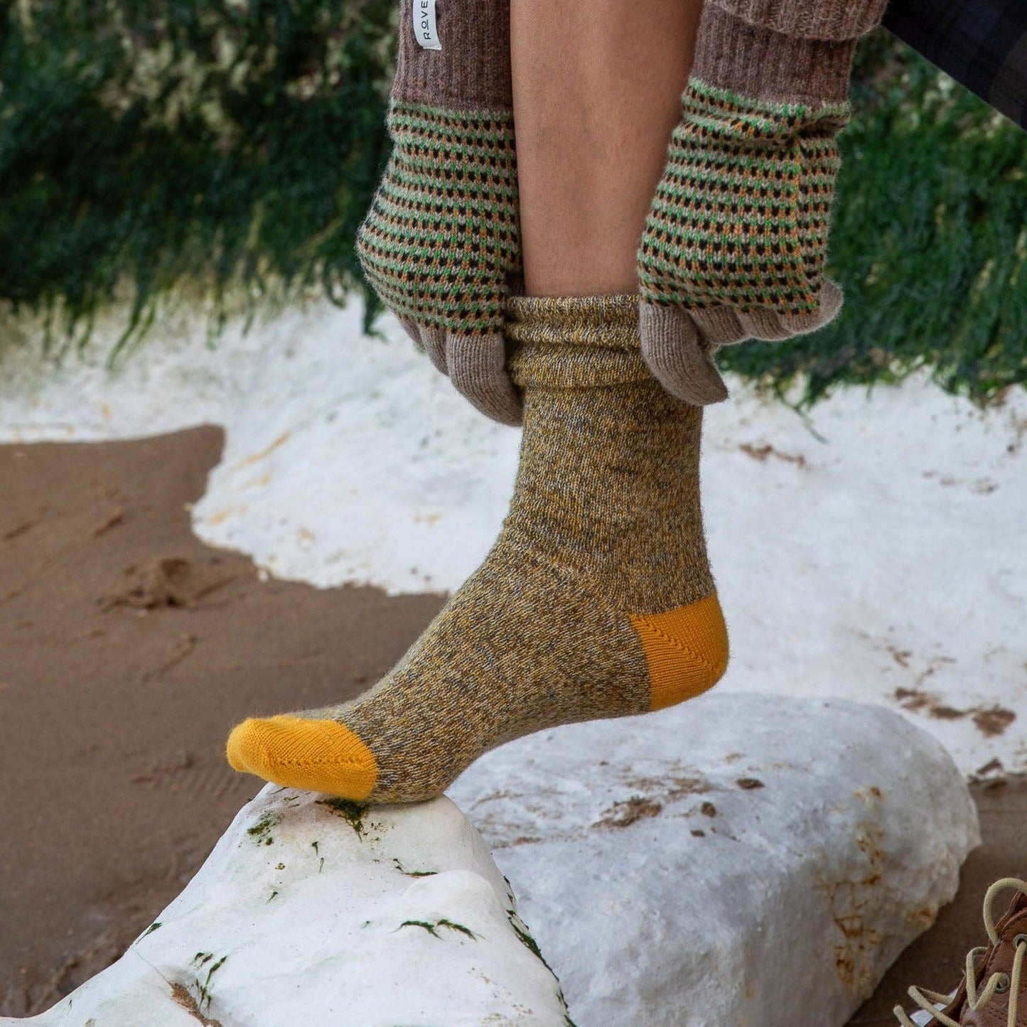 Fine Merino Wool Socks | Dark Yellow Marl